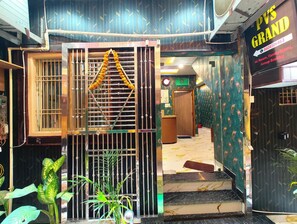 Exterior - Hotel Pvs Grand Varanasi  (Varanasi)