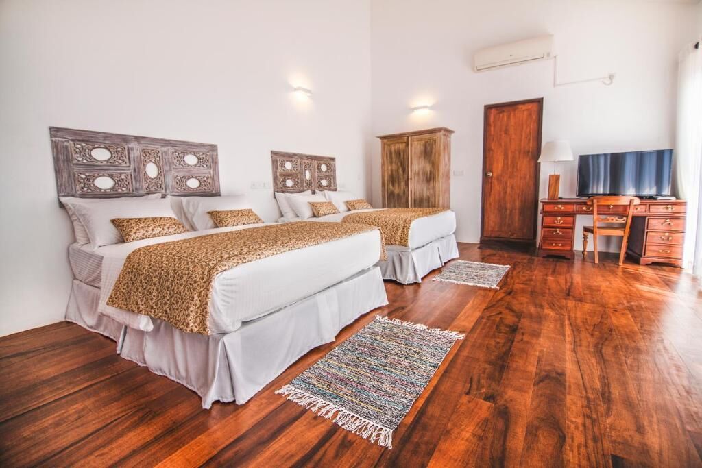 Soundproofing, iron/ironing board, free WiFi