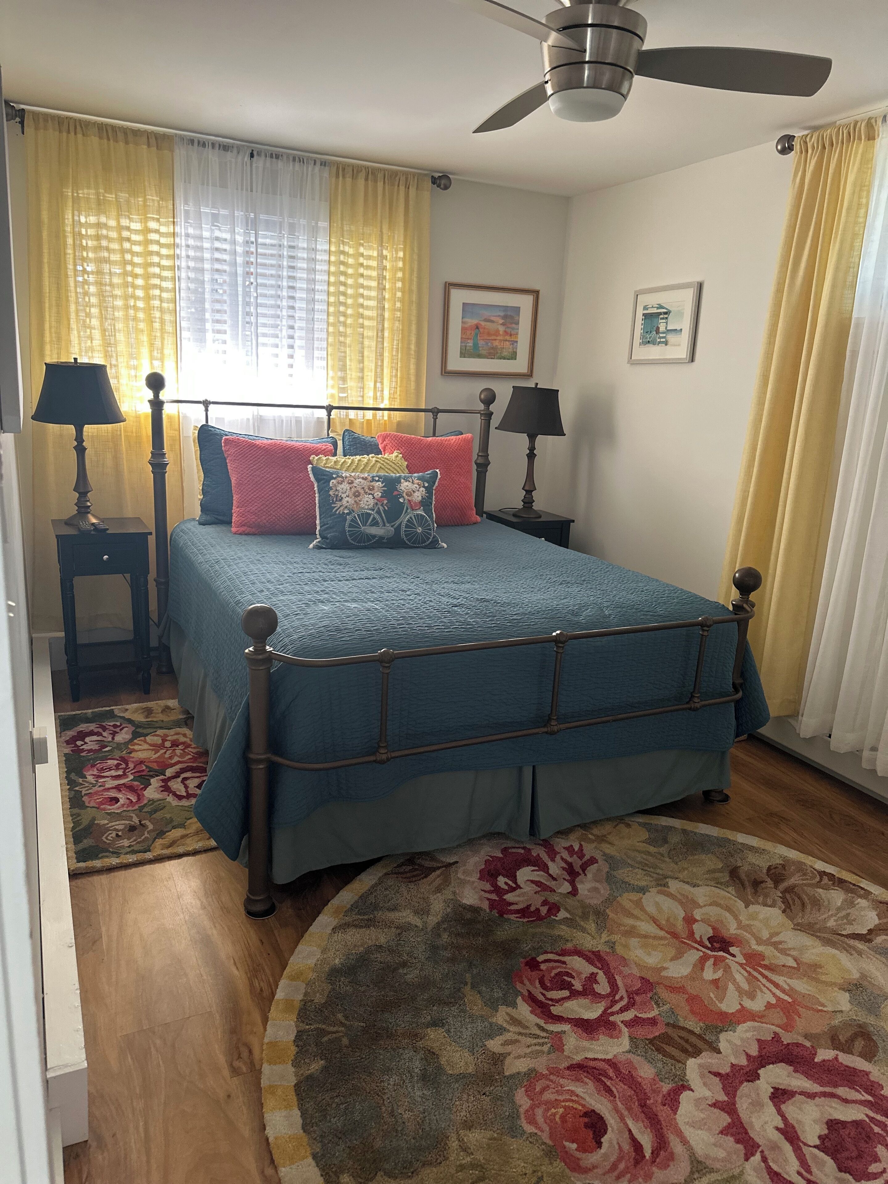 1 chambre, fer et planche à repasser, Wi-Fi gratuit, draps fournis