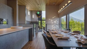 Chalet | Dining room
