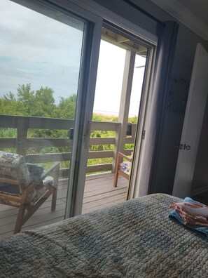 2 bedrooms, iron/ironing board, travel crib, free WiFi