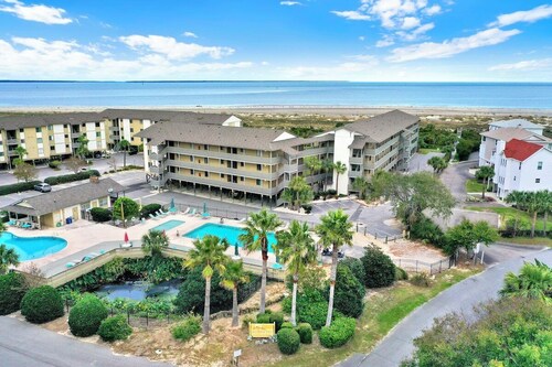 Family Beach Retreat with Ocean Views and Pools