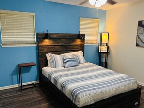 4 bedrooms, iron/ironing board, free WiFi, bed sheets - The Grand Kingsborough Stay (Arlington)