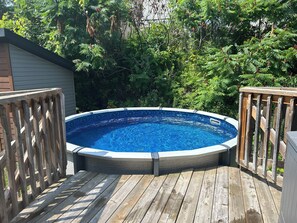 Outdoor pool - Charming 4-bedroom house in Gatineau (Gatineau)
