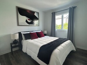 4 bedrooms, desk, iron/ironing board, free WiFi - Charming 4-bedroom house in Gatineau (Gatineau)