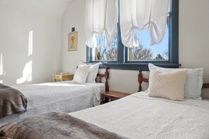 3 chambres, bureau, fer et planche à repasser, Wi-Fi gratuit