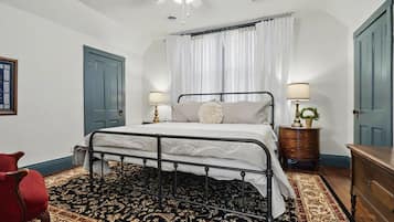 3 sovrum, skrivbord, strykjärn/strykbräda och gratis wi-fi