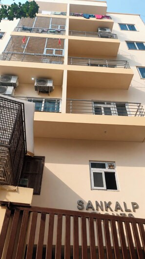 Exterior - Hotel Kashi Heaven Premium Varanasi  (Varanasi)