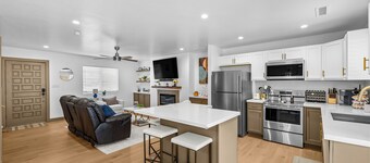 Spacious 4-bedroom family and pet-friendly house in tranquil Flagstaff, Arizona.