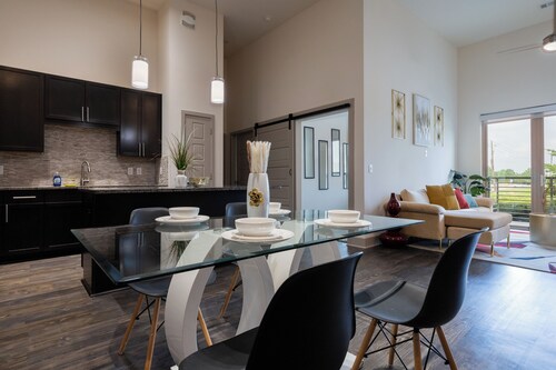 Urban retreat in the heart of DFW