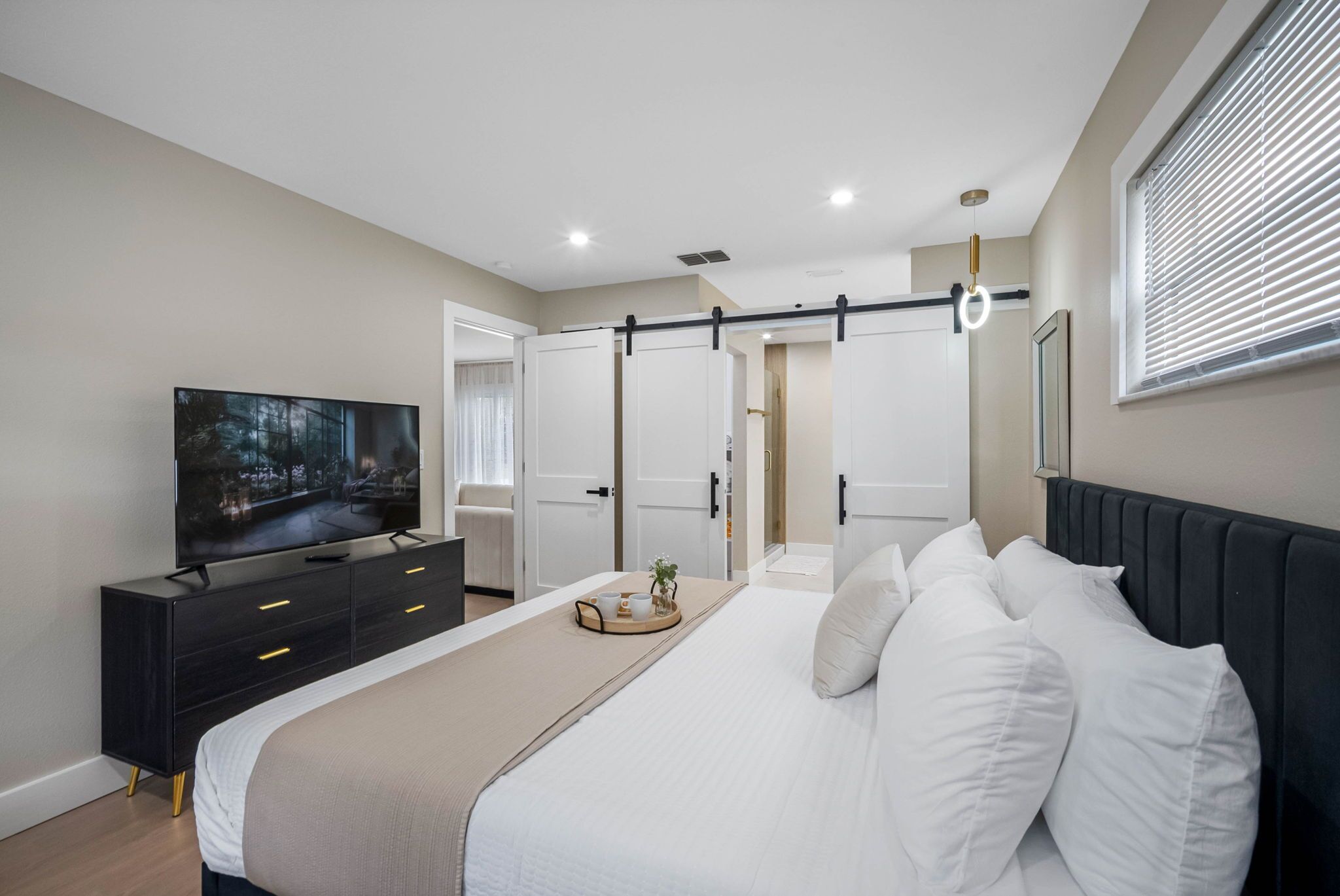 3 bedrooms, iron/ironing board, travel crib, free WiFi