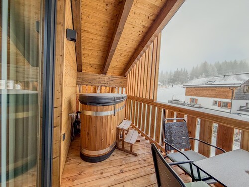 Exquisite flat with sauna on the piste