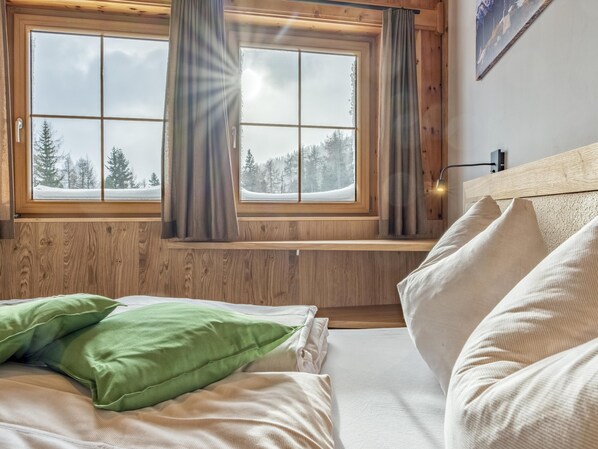 2 bedrooms, Internet