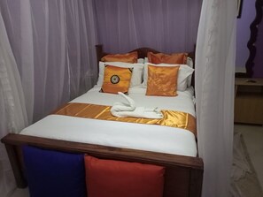 Deluxe Double Room, Garden View | Free WiFi