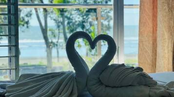 Deluxe Double Room, Balcony, Sea View | Free WiFi