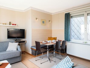 TV - Dapartment with large terrace and sea view (Koksijde)