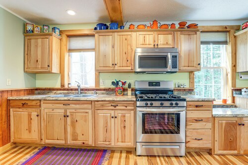 8 Private Acres: Little Mahoning Creek Cabin!