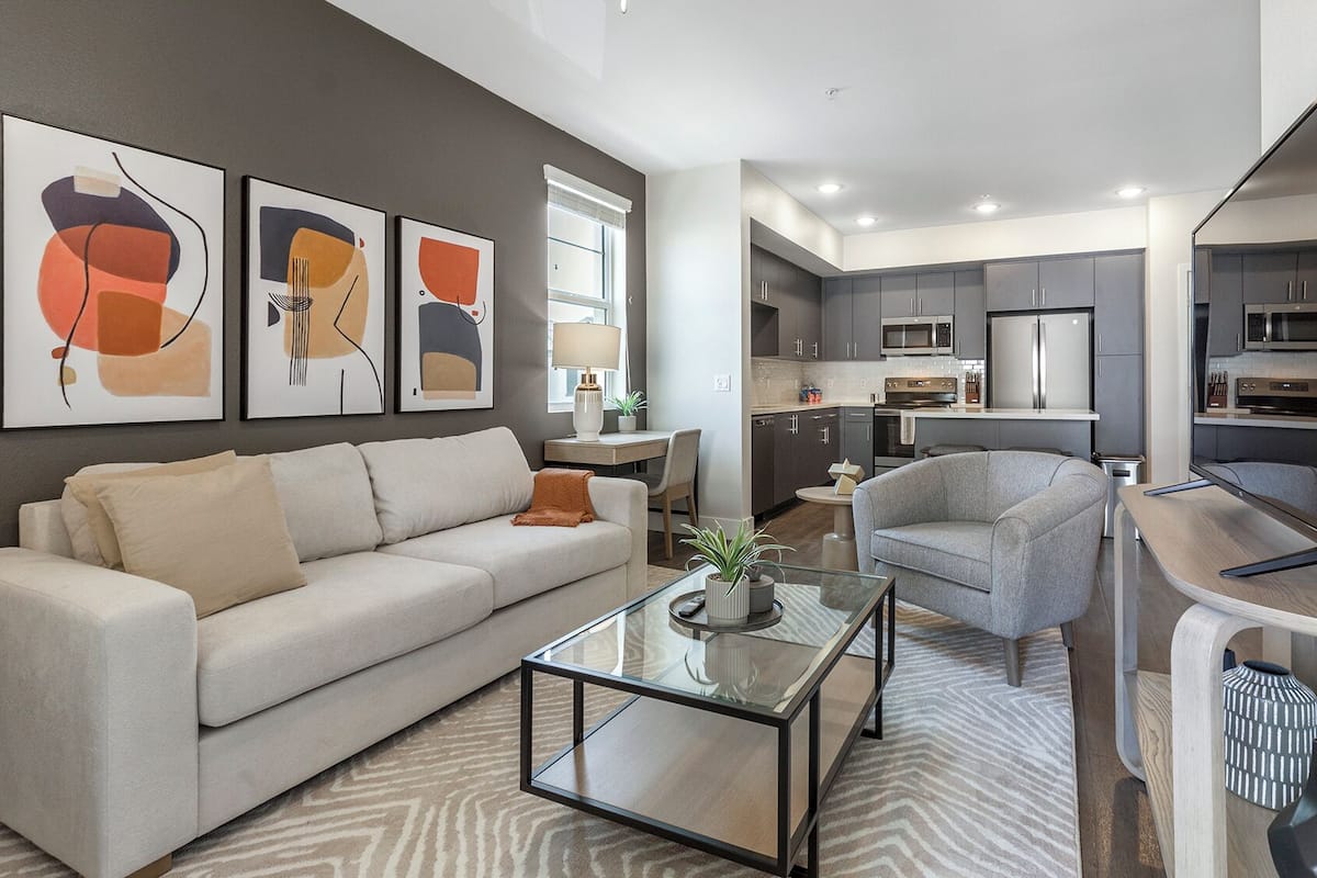 公寓 (2 Bedrooms) | 起居区 | 50-英寸电视(配备数码频道)