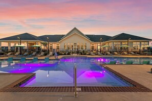 Seasonal outdoor pool, pool loungers - Landing Apartments - Lebanon, IN (Lebanon)