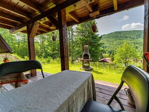 Outdoor dining - Beautiful apartment for 6 people with WIFI, TV, patio and pets allowed (Wilkowski)