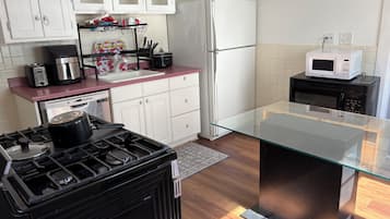 Microwave, oven, stovetop, dishwasher