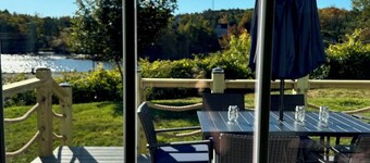 3-bedroom House with River View in the Center of Town