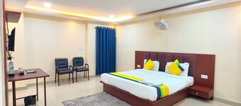 Hotel Kashi Grand Varanasi 