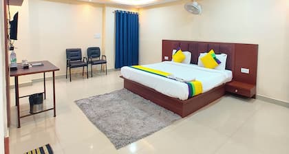 Hotel Kashi Grand Varanasi