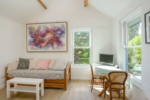 Fernseher, Stereoanlage