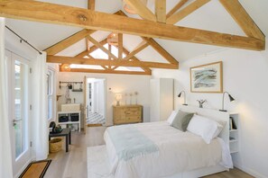 1 غرفة نوم ومكواة/لوح كي وواي فاي وملاءات أسرّة