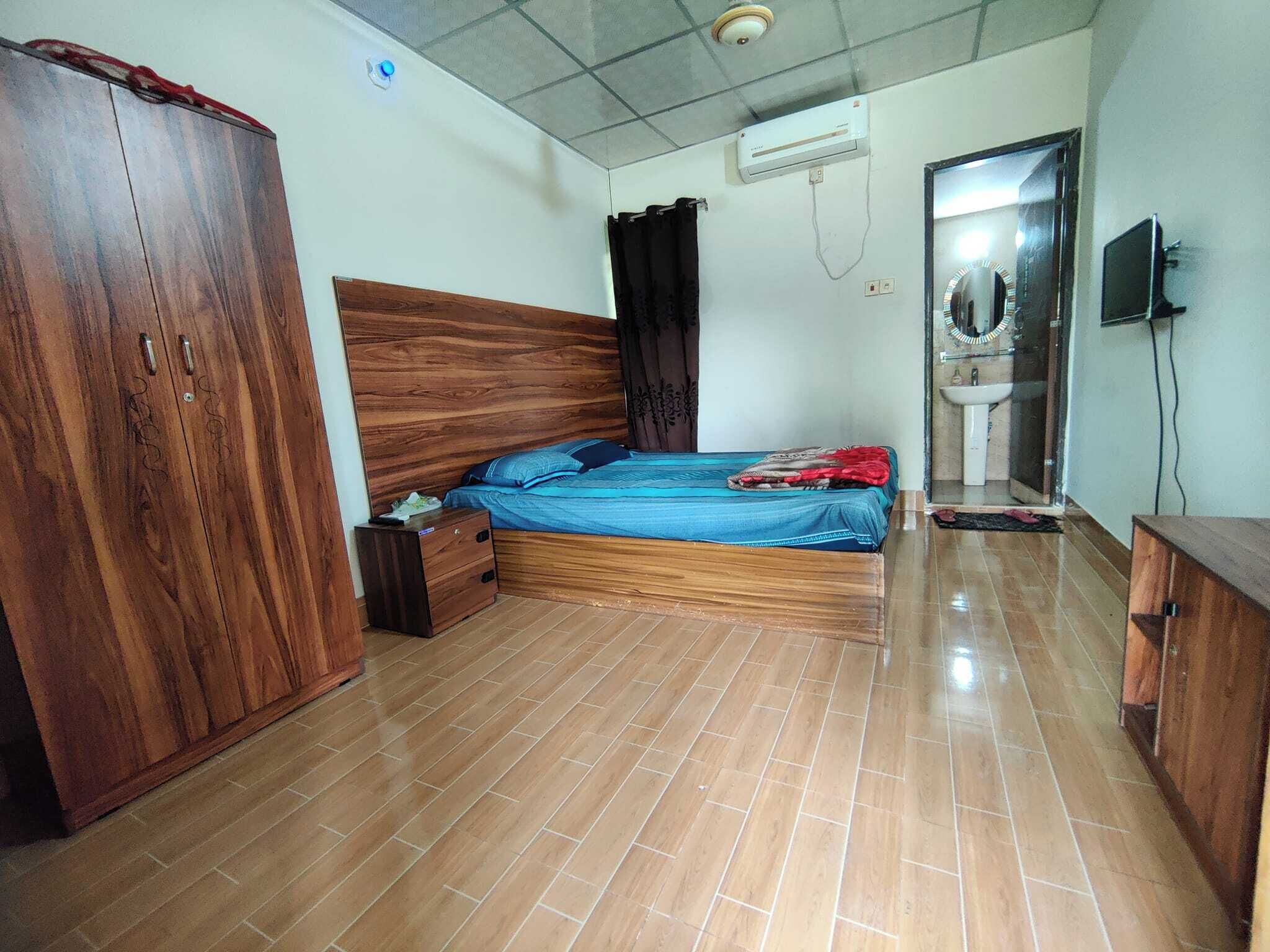 Quarto casal luxo, sacada, vista para o jardim | Wi-Fi de cortesia