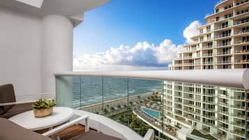 Luxury Apartment, 1 King Bed with Sofa bed, Pool View | Balcony view