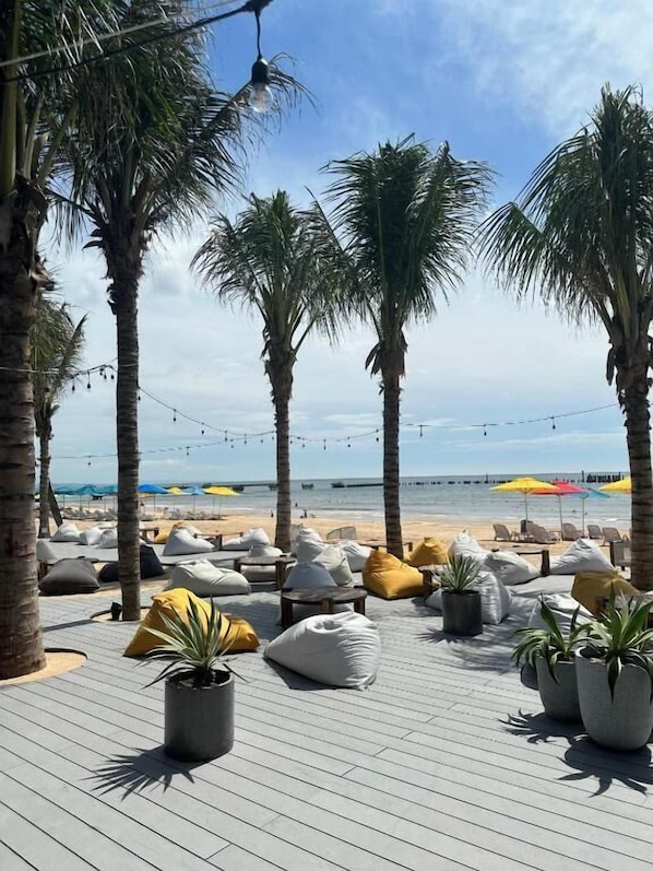 Beach bar