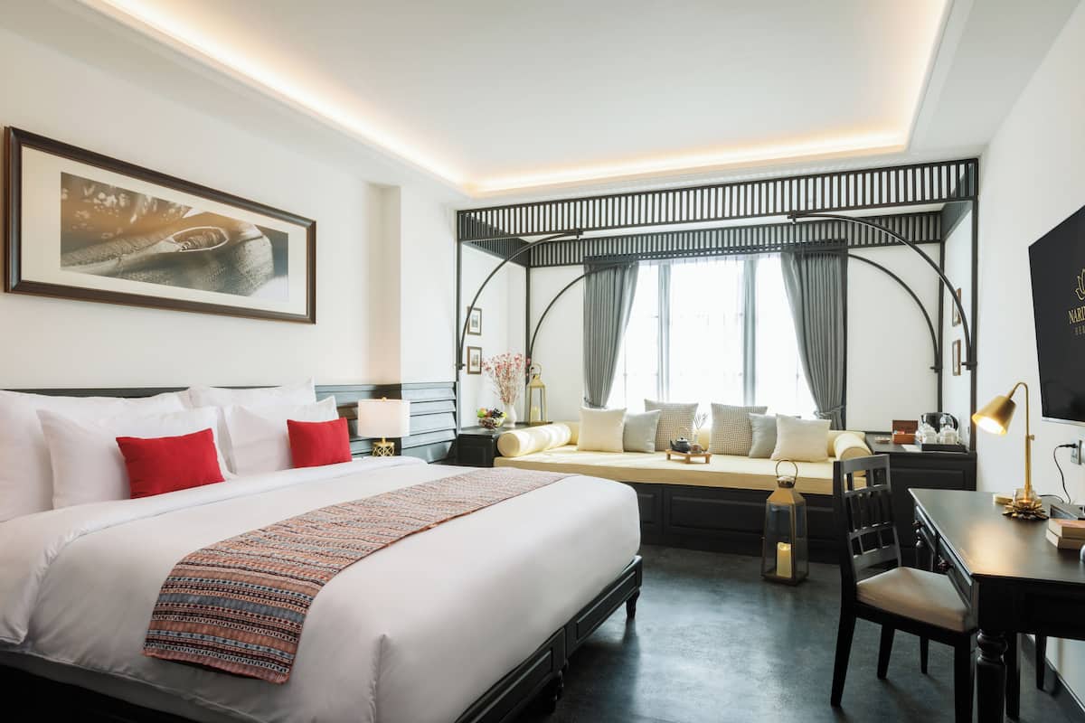 Deluxe Double or Twin Room