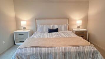 4 bedrooms, WiFi, bed sheets