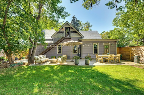 Downtown Walkability - 'The Purple House'