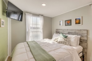 1 bedroom, internet, bed sheets