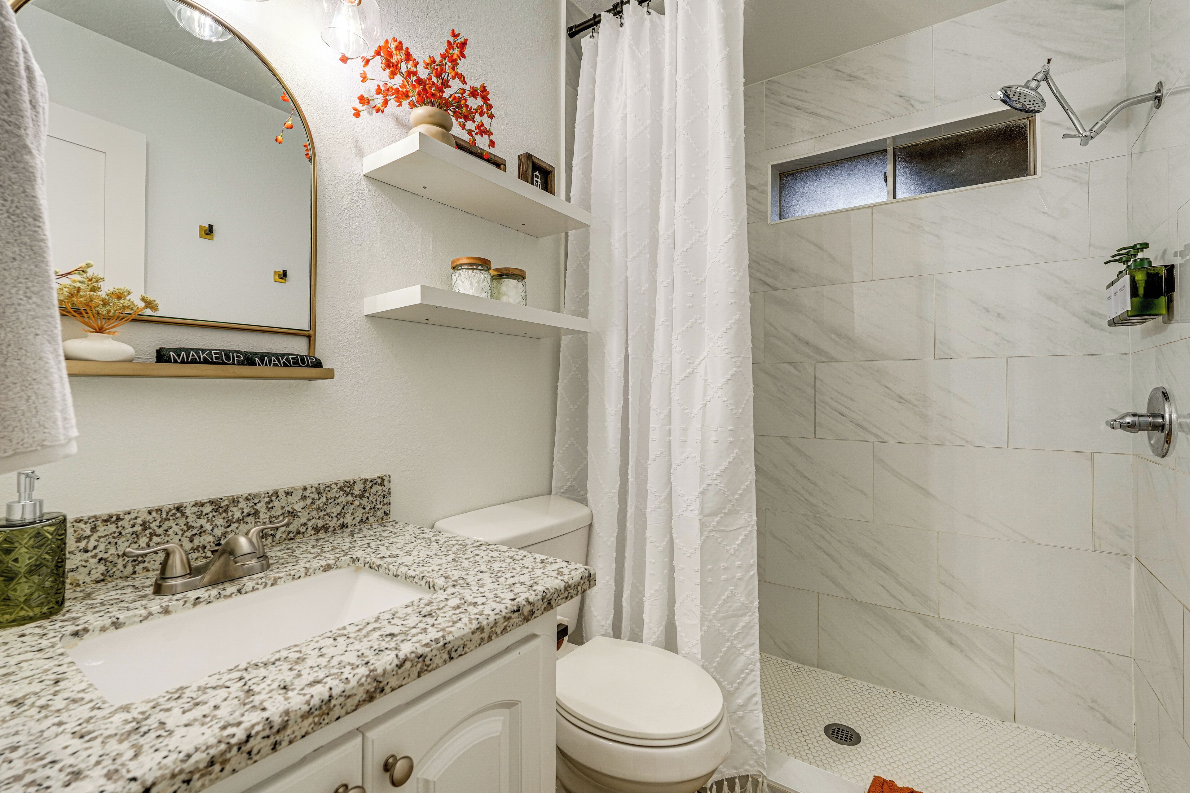 Hair dryer, towels