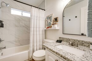 Hårtork och handdukar