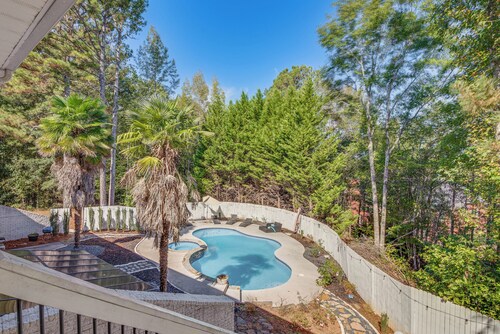 Theater Room + Gazebo: Luxury Retreat in Ellenwood