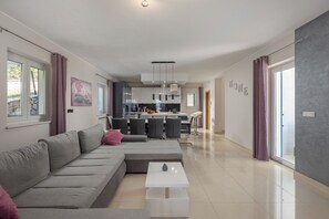 Family Villa, Multiple Bedrooms, Mountainside (Seaview Villa Luka with Pool) | Living area