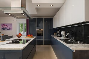 Family Villa, Multiple Bedrooms, Mountainside (Seaview Villa Luka with Pool) | Private kitchen