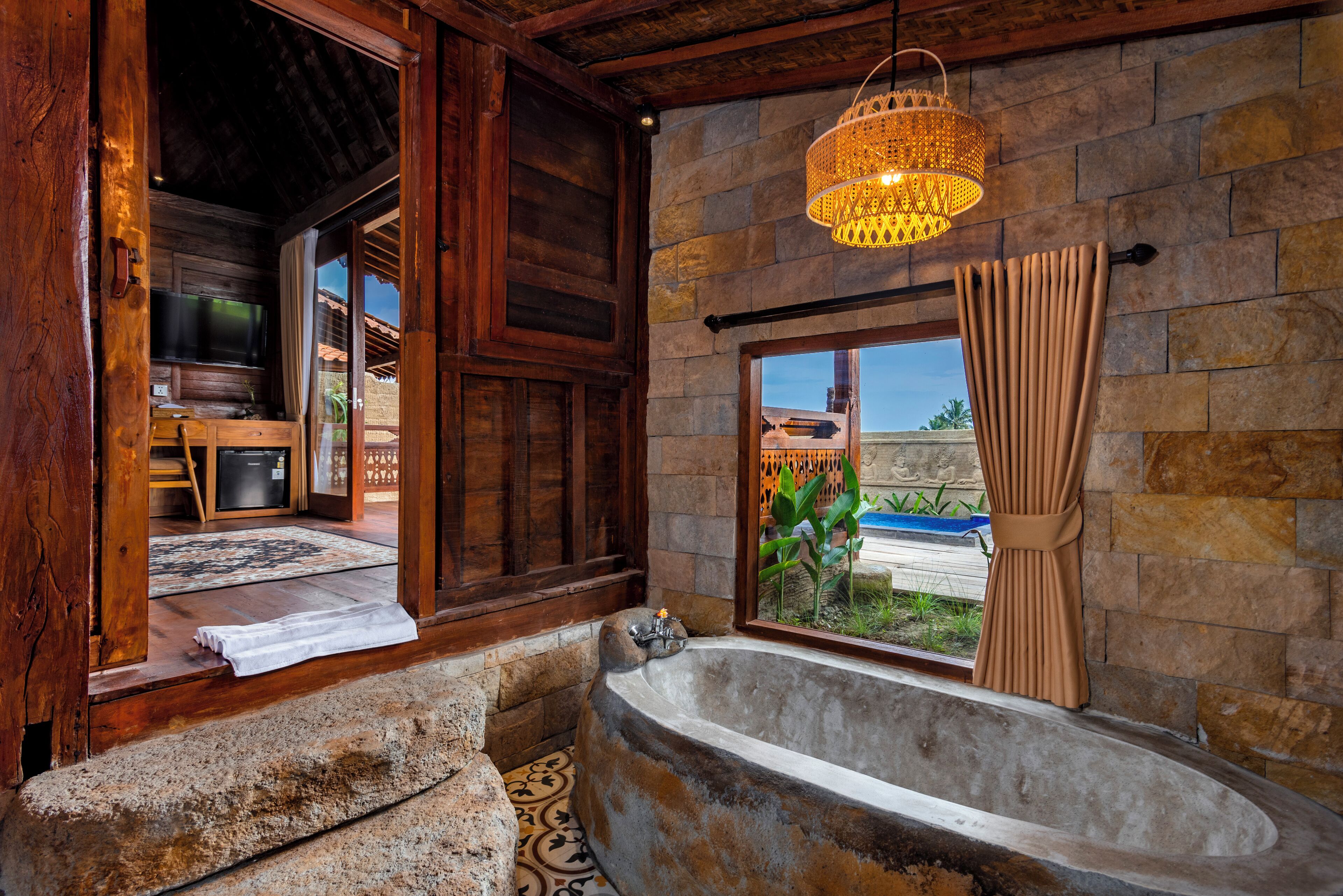 Villa, 1 Bedroom, Private Pool | Bathroom | Free toiletries, towels, soap, shampoo