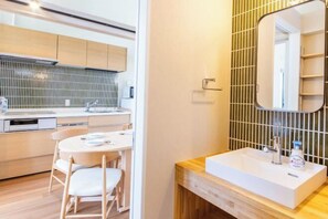 Room - HE (TAKSASE RIVER) (Kyoto)