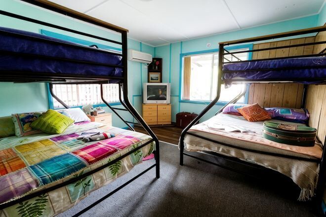 Cots/infant beds