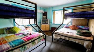Cots/infant beds