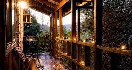 Nature Lovers: Snowy Cottage Escape! Book Direct