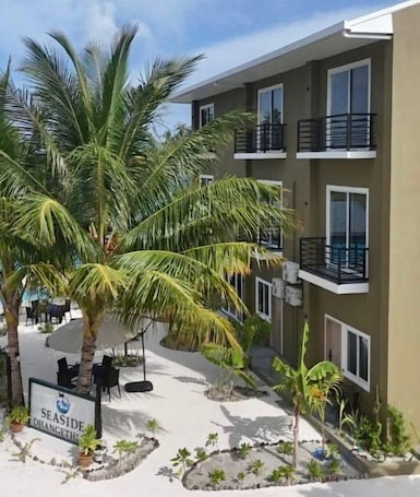 Fachada de la propiedad. Seaside Dhangethi Inn