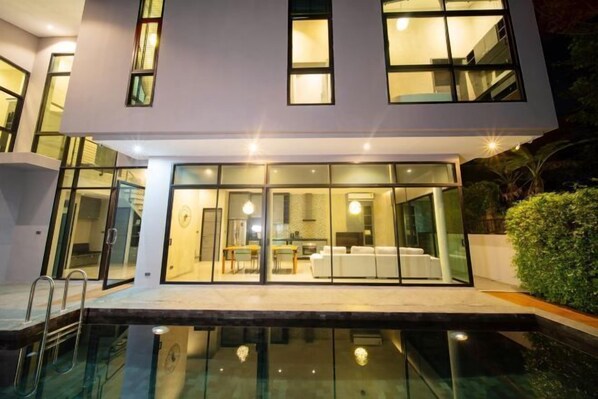 Outdoor pool - bangtao 3BR Modern Villa Wallaya Harmony (Phuket)