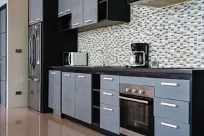 Private kitchen - bangtao 3BR Modern Villa Wallaya Harmony (Phuket)